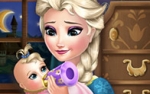 إلسا وطفلها لعبة